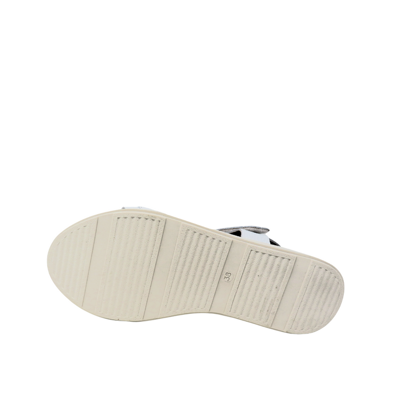 Oh My Sandals 5419 Buckle Adorned Low Platform Sandal - White